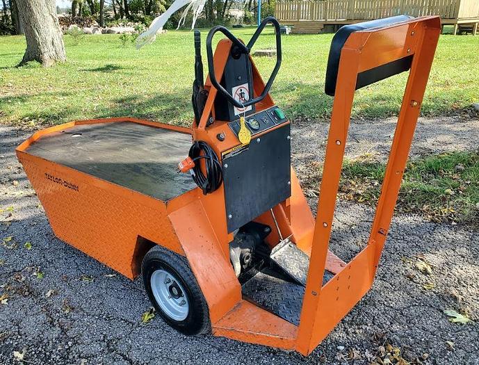 Used 2004-2009 Taylor Dunn SC100 - 18 Available