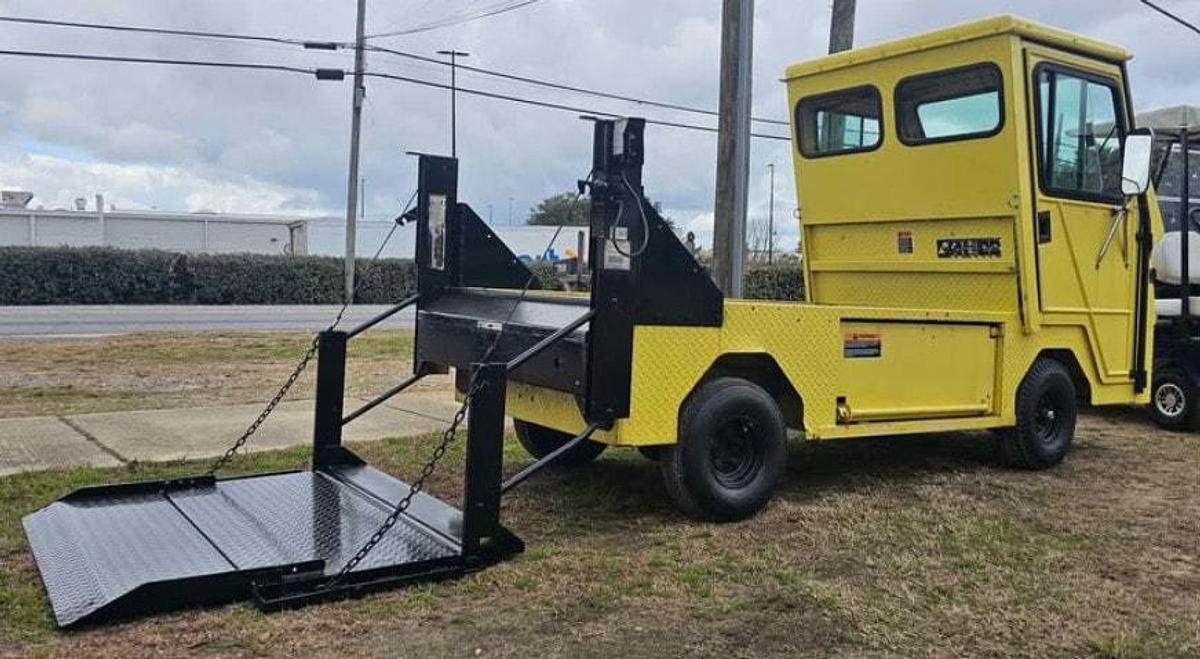 Used 2006 Cushman Titan HD Burden Carrier