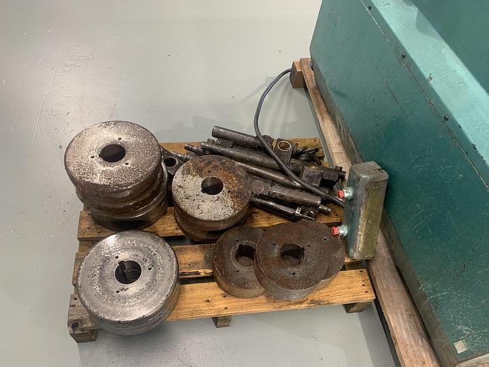 Used Tauring DR3 60mm Shaft heavy duty section roller for Sale in