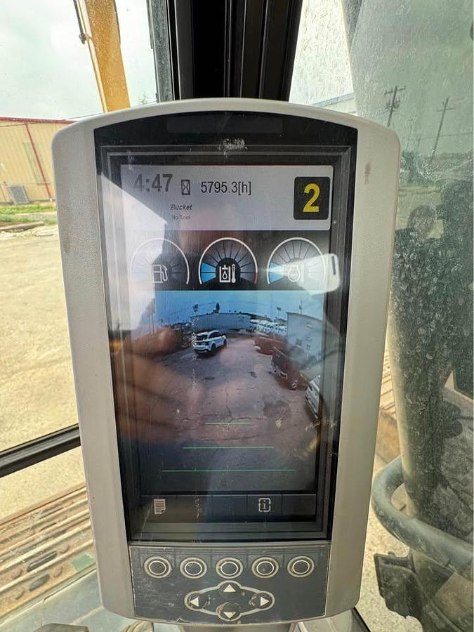 Used 2014 CAT 320 E-2