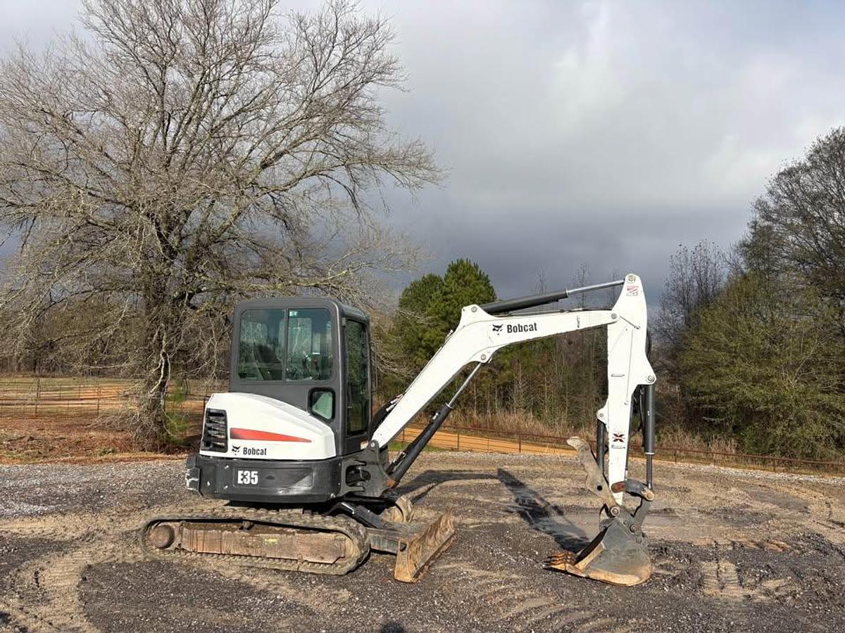 Used 2014 Bobcat E35