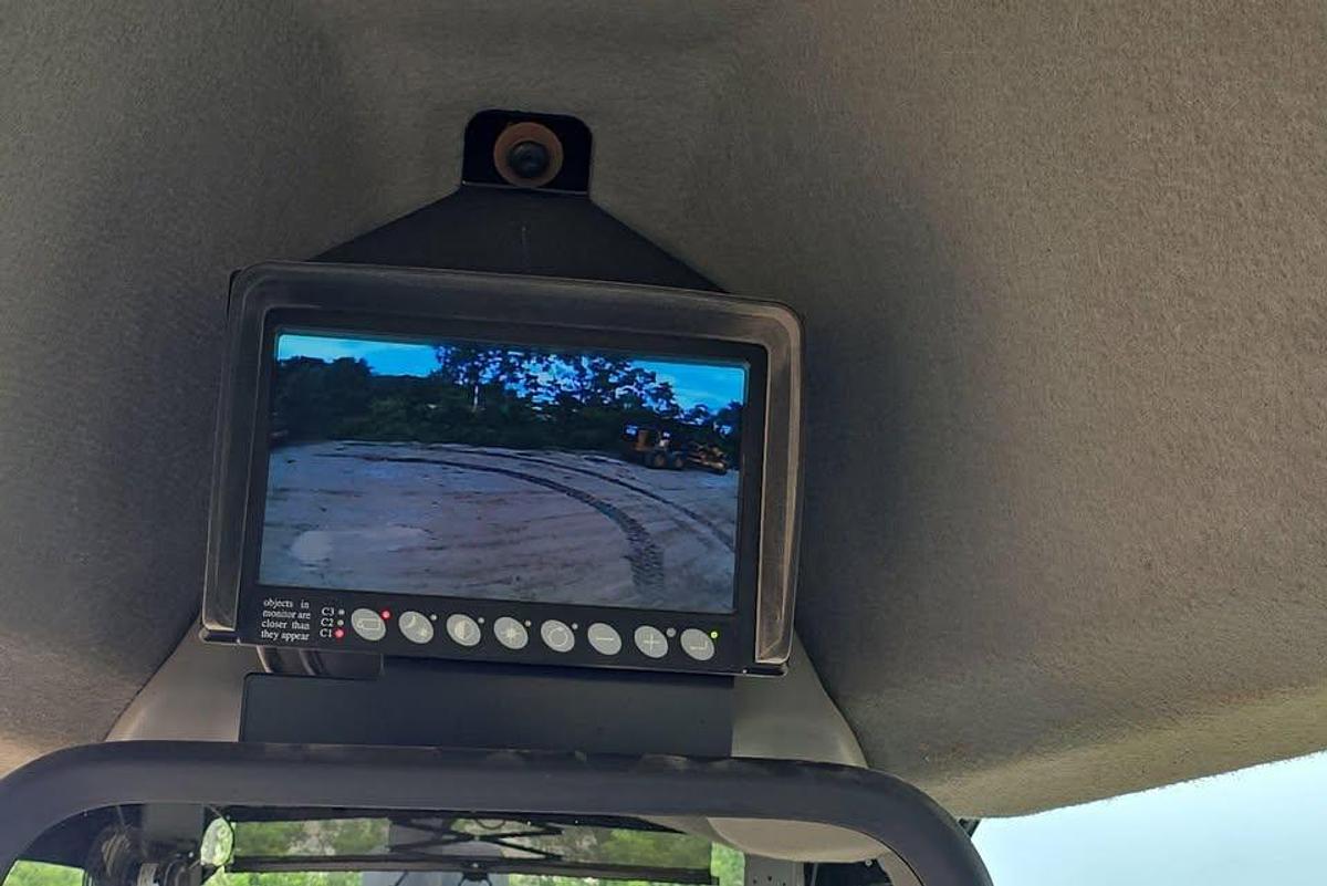 Used 2012 Caterpillar 140M2