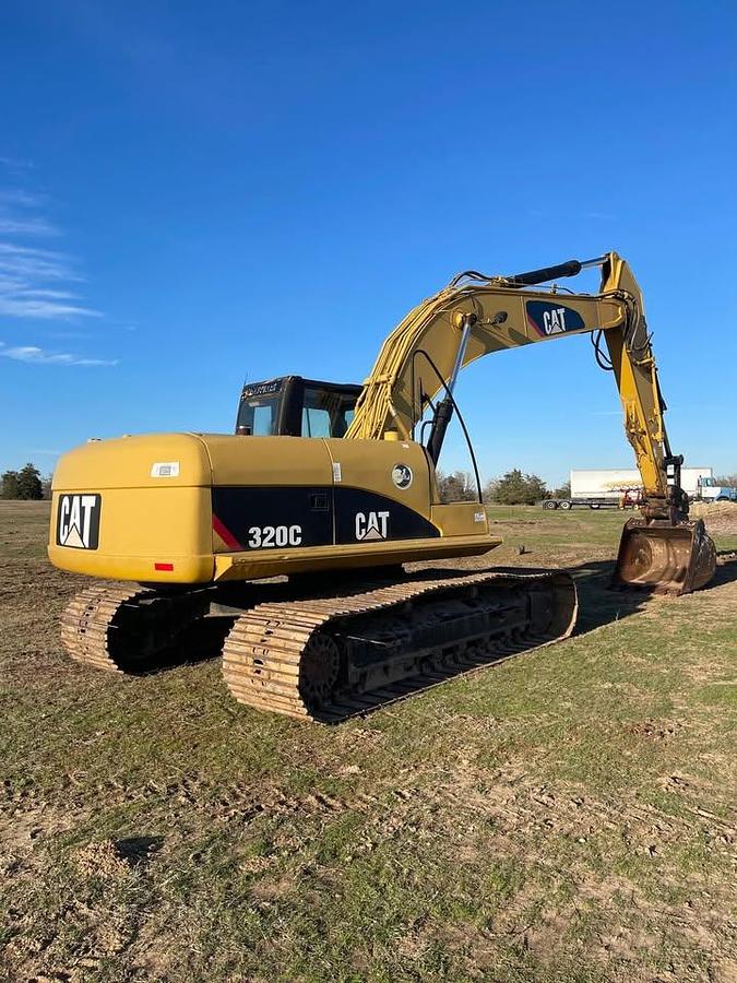 Used 2006 Caterpillar 320 CL
