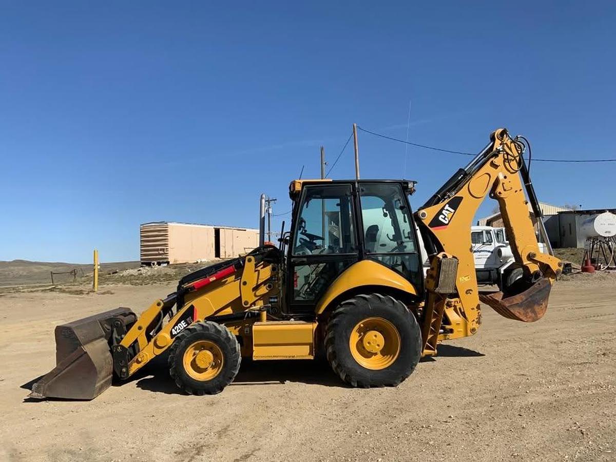 Used 2011 CAT 420E IT