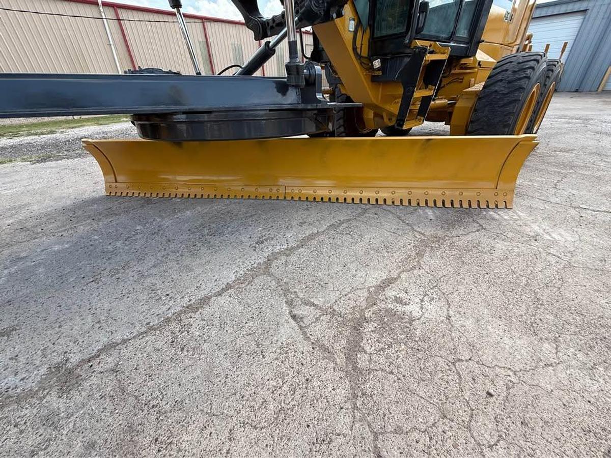 Used 2014 John Deere 772G