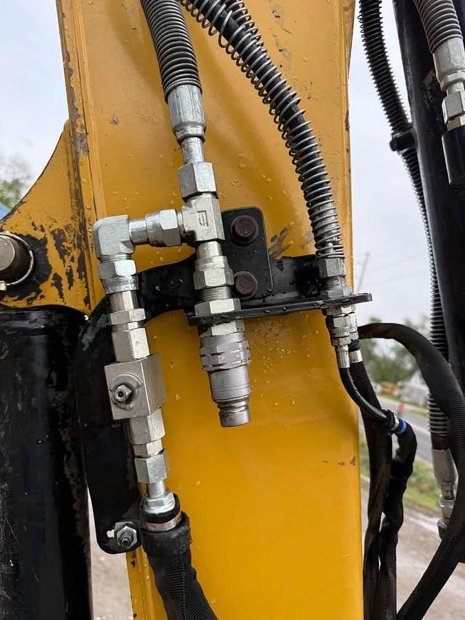 Used 2017 Caterpillar 305.5E2 CR Mini Excavator