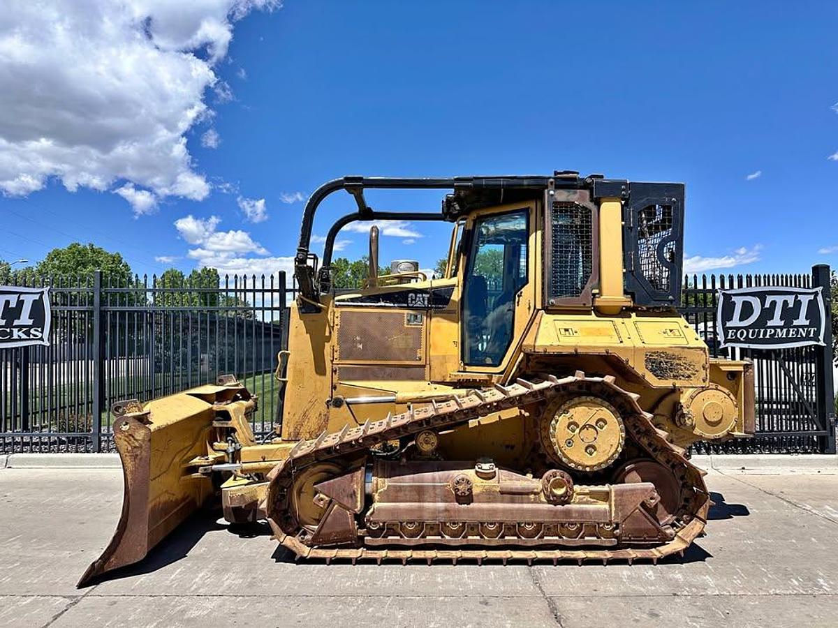 Used 2004 Caterpillar D6N XL