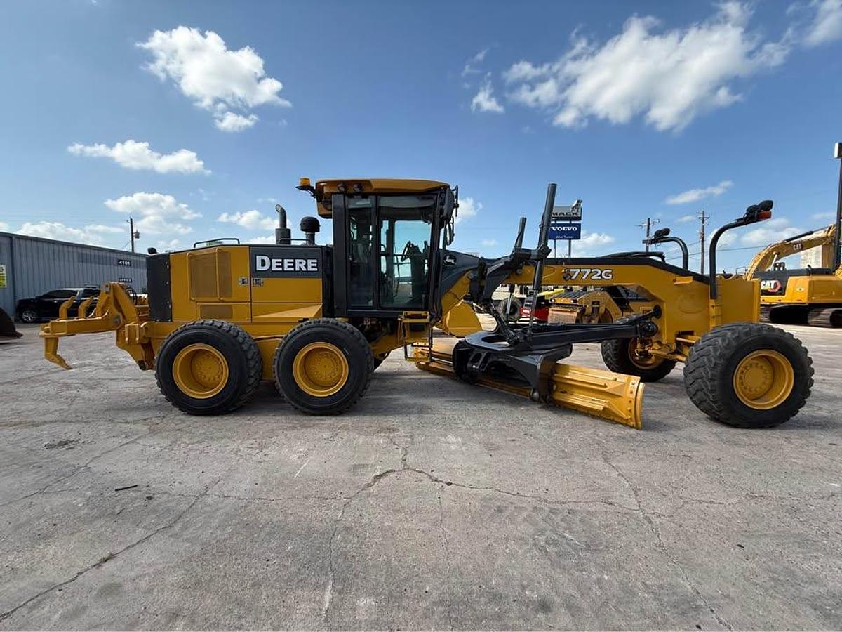 Used 2014 John Deere 772G
