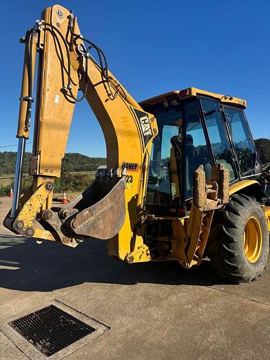 Used 2005 Caterpillar 420D IT