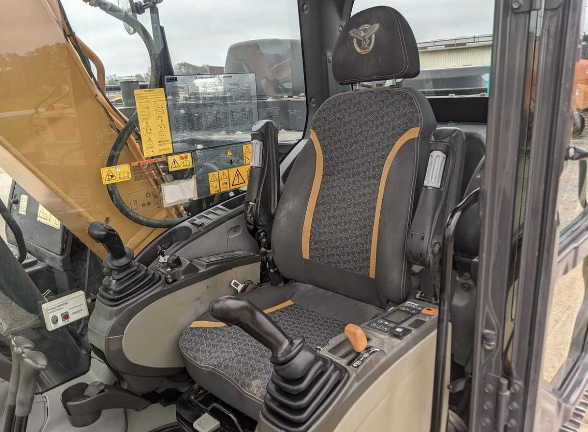 Used 2018 Case CX130D