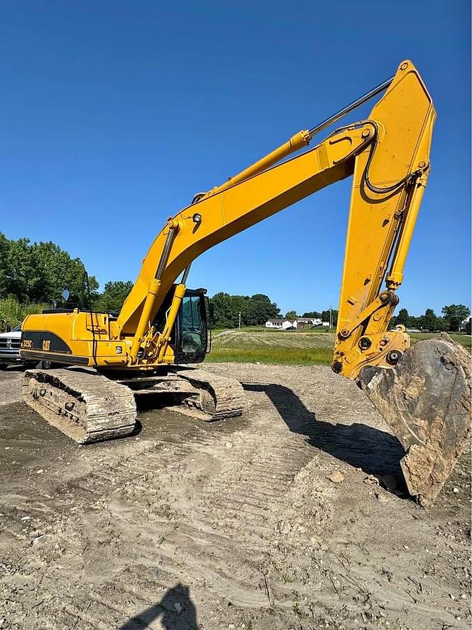 Used 2006 Caterpillar 325C