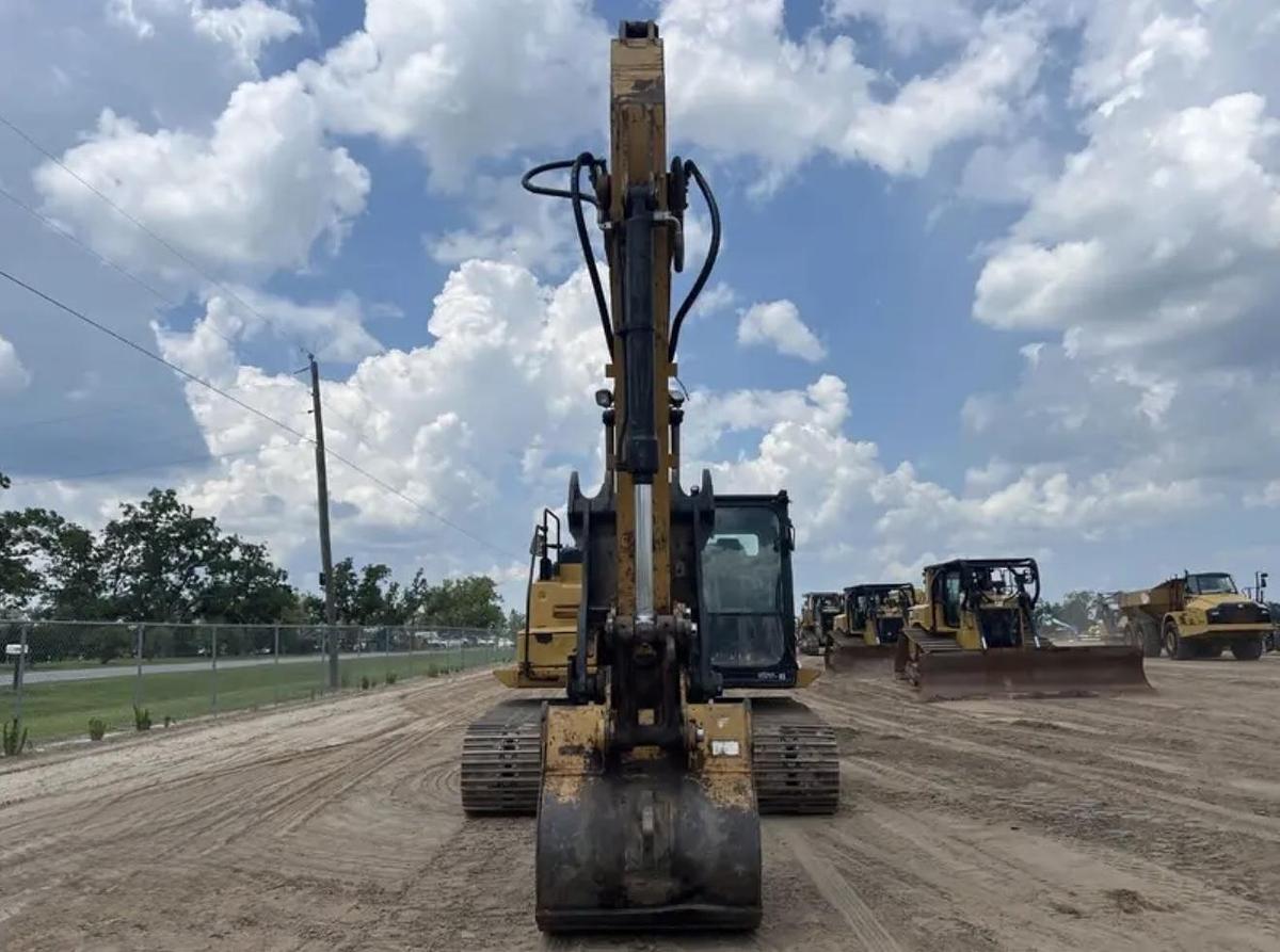 Used 2017 Caterpillar 320FL