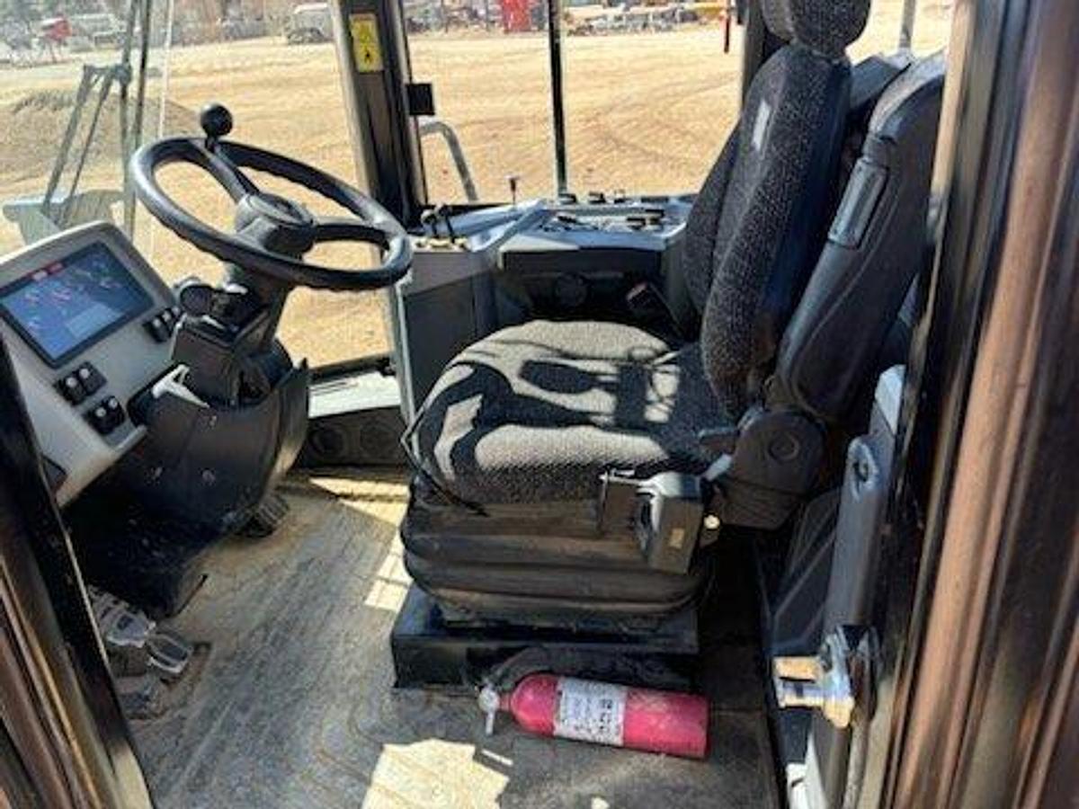 Used 2017 Caterpillar 950 GC