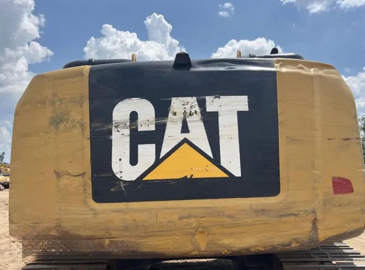 Used 2017 Caterpillar 320FL