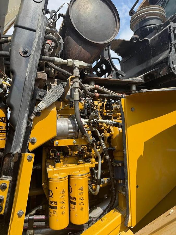 Used 2014 Caterpillar 972K