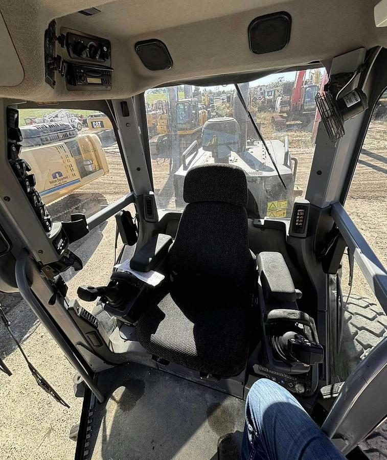 Used 2008 Caterpillar 140M Motor Grader