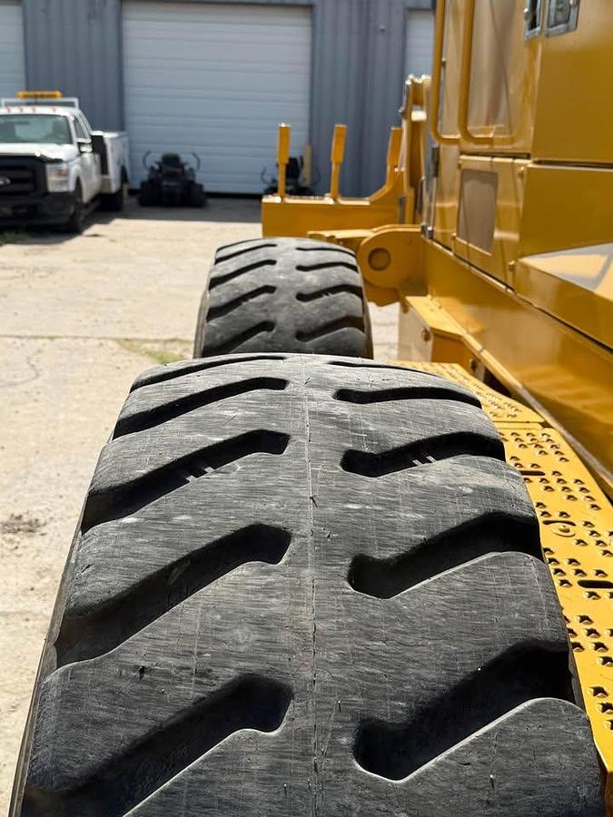 Used 2014 John Deere 772G