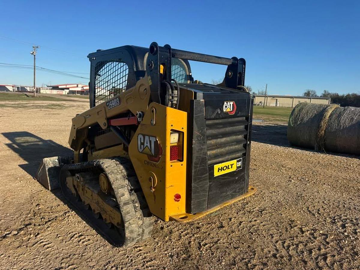 Used 2023 Caterpillar 259D3