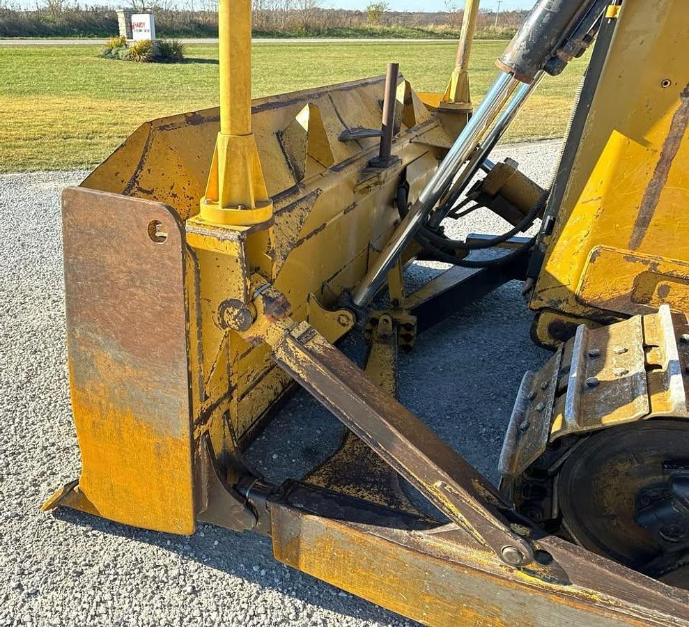 Used 2011 Caterpillar D6T XL