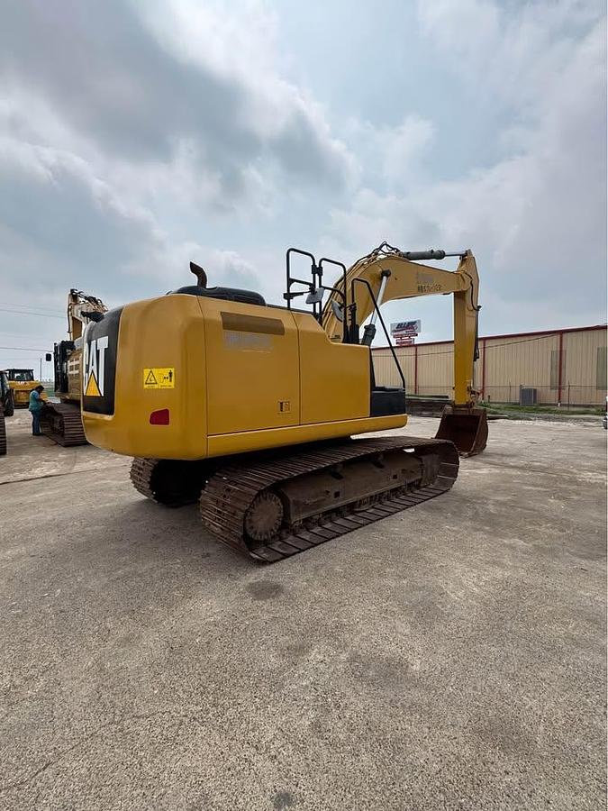 Used 2014 CAT 320 E-2