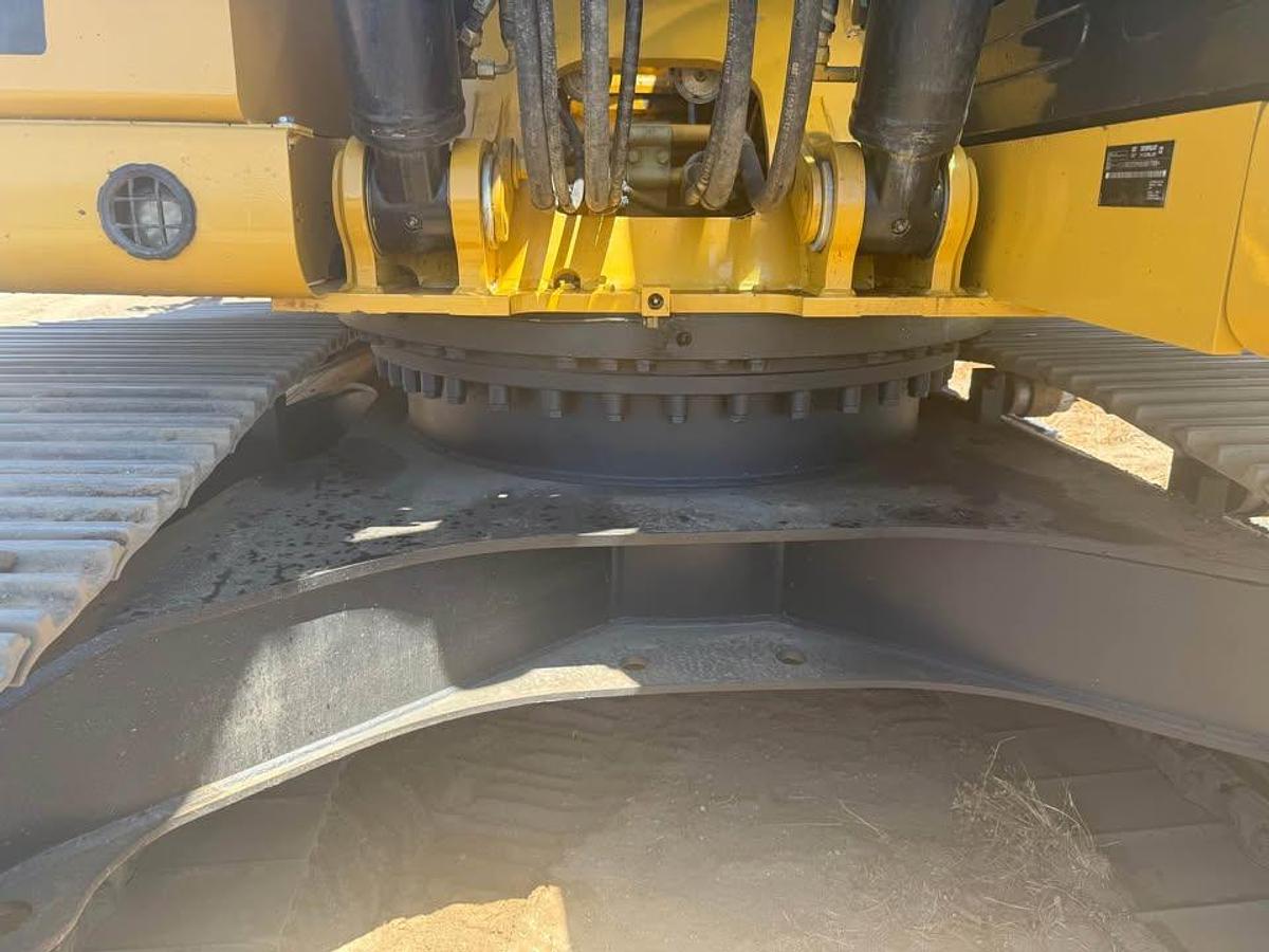 Used 2018 CAT 320 Excavator