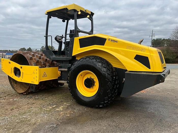 Used 2018 Bomag 211D-5