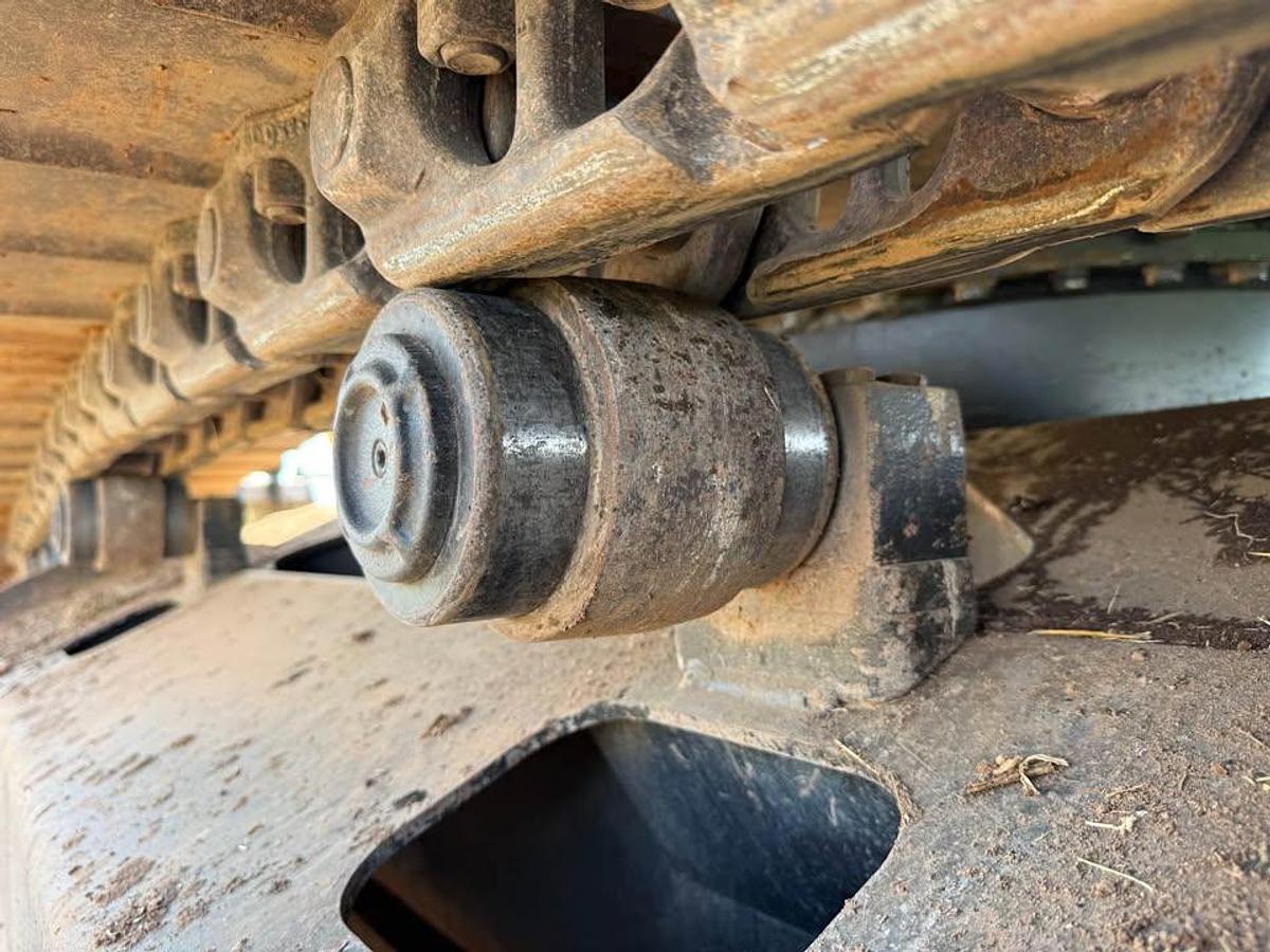 Used 2019 John Deere 210G LC