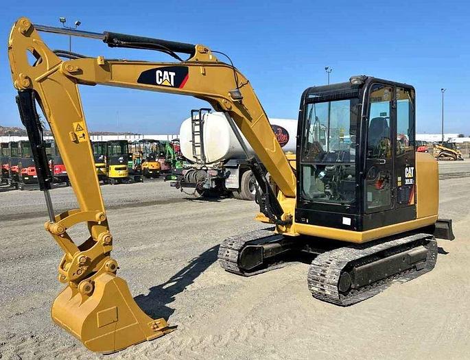 Used 2017 CAT 305.5E2