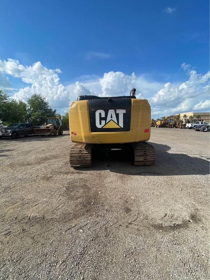 Used 2013 Caterpillar 320EL