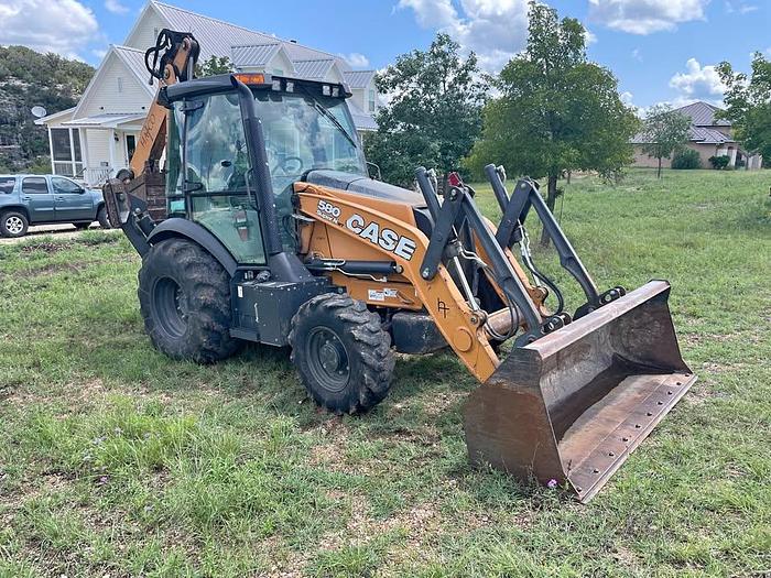 Used 2018 Case 580 SN WT