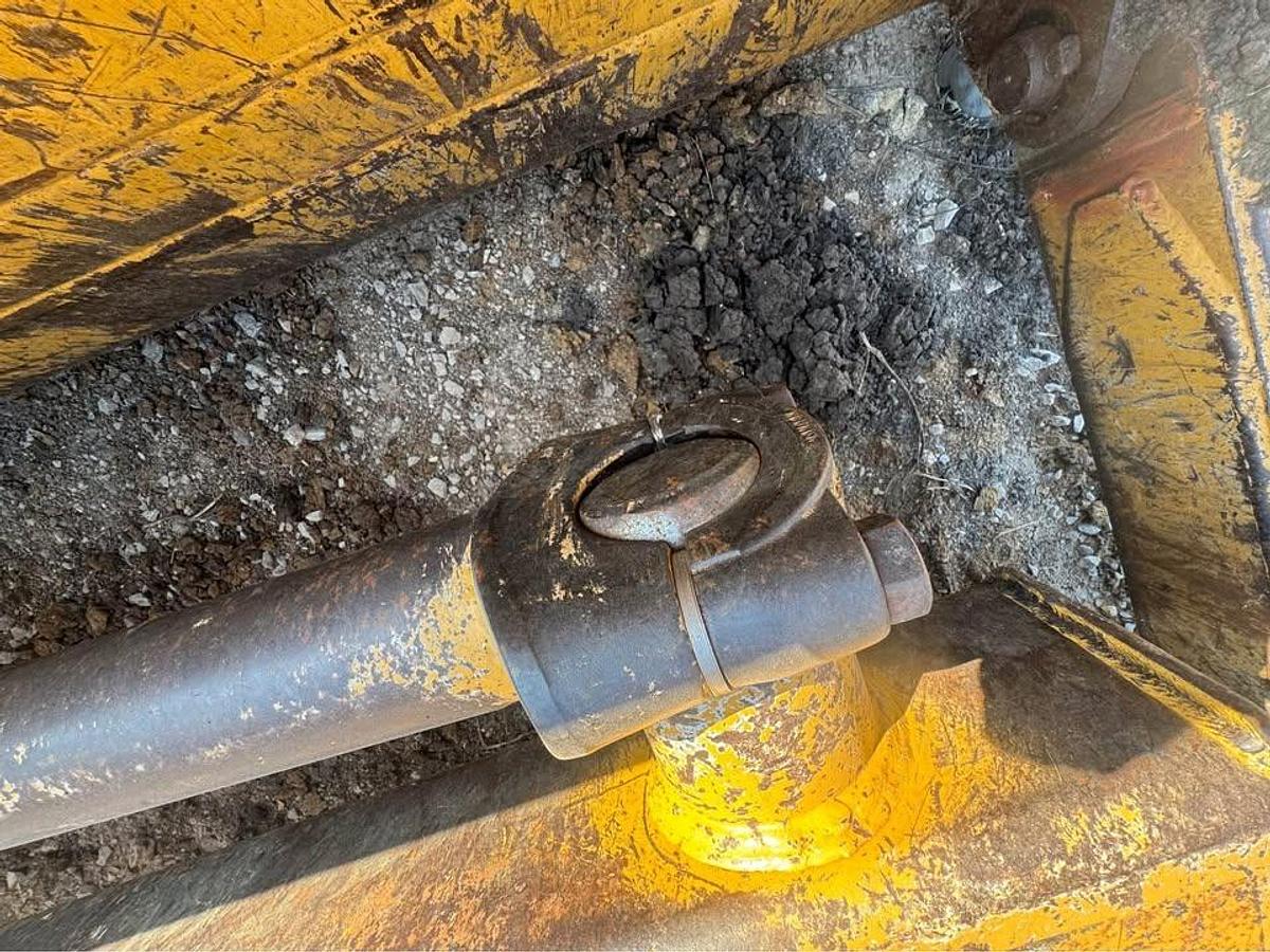 Used 1998 Caterpillar 815F