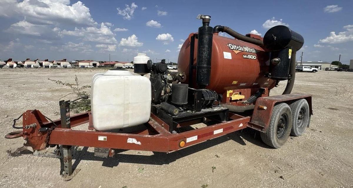 Used 2017 Ditch Witch MV800