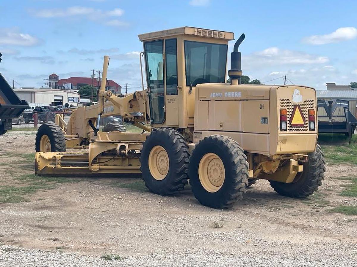 Used 1994 John Deere 670B