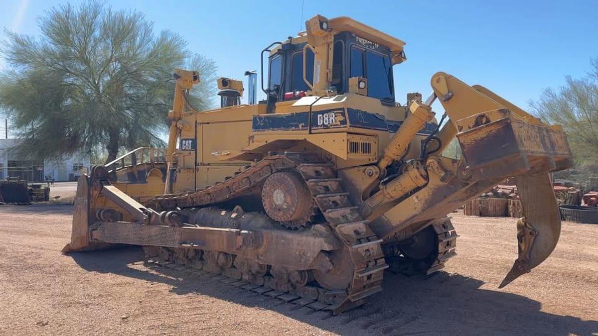 Used 2004 Caterpillar D8R Series II Dozer