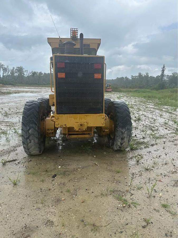 Used 2006 Caterpillar 140H