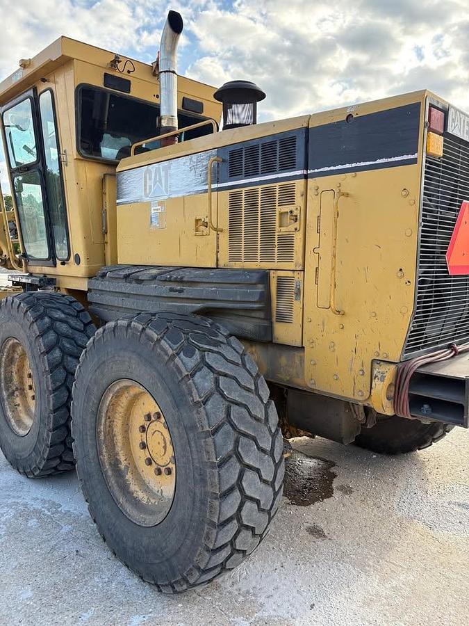 Used Caterpillar 140H