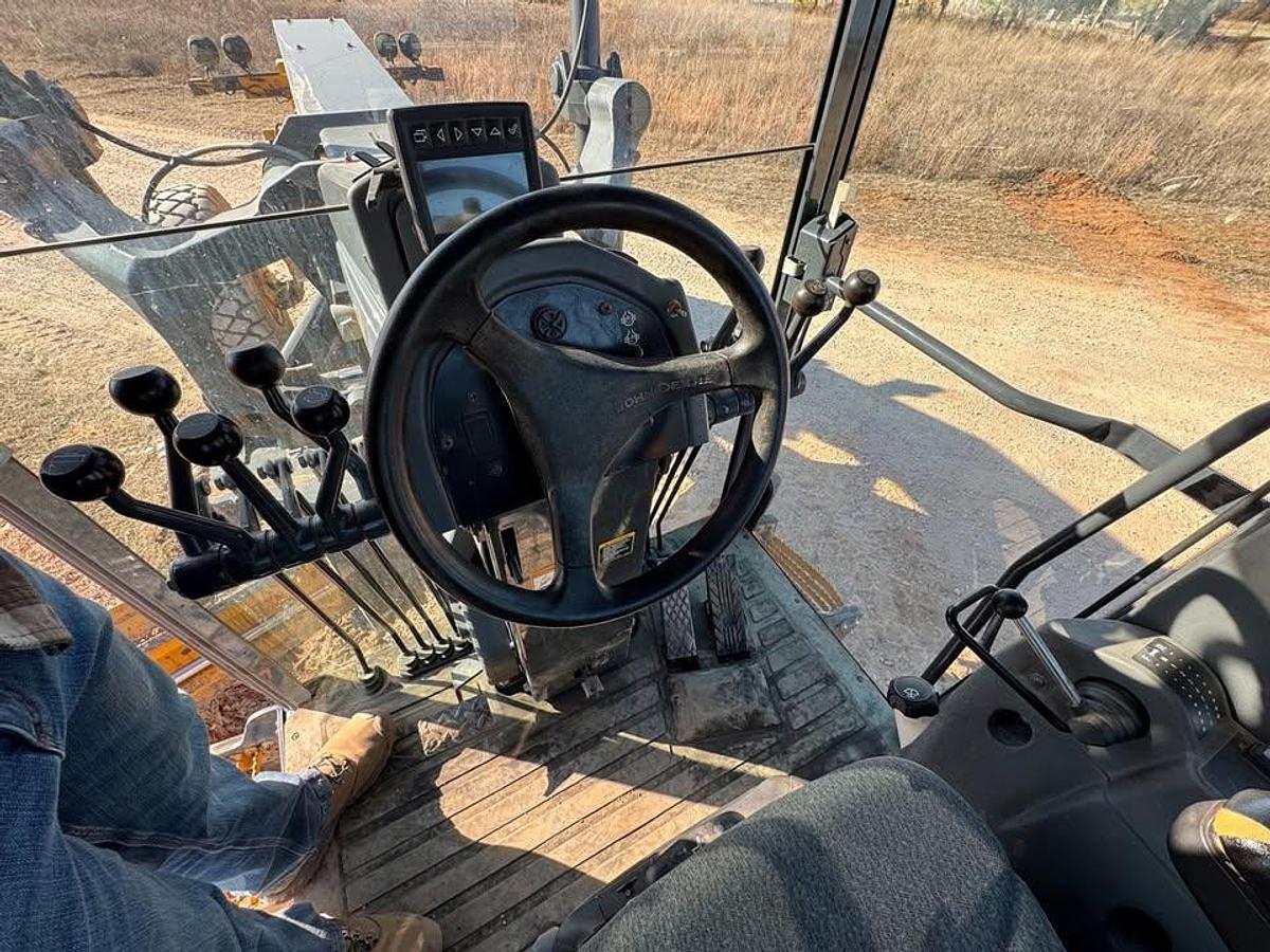 Used 2022 John Deere 620G