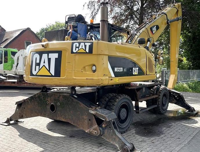 Used 2014 Cat m322D