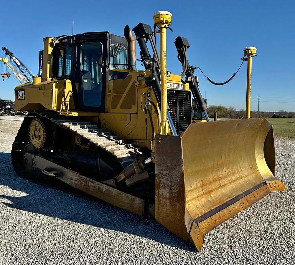 Used 2011 Caterpillar D6T XL
