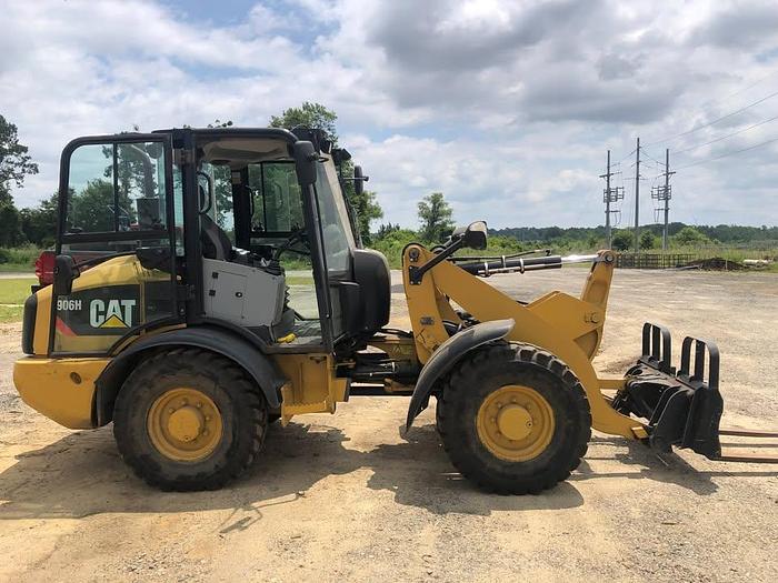 Used 2010 CAT 906H