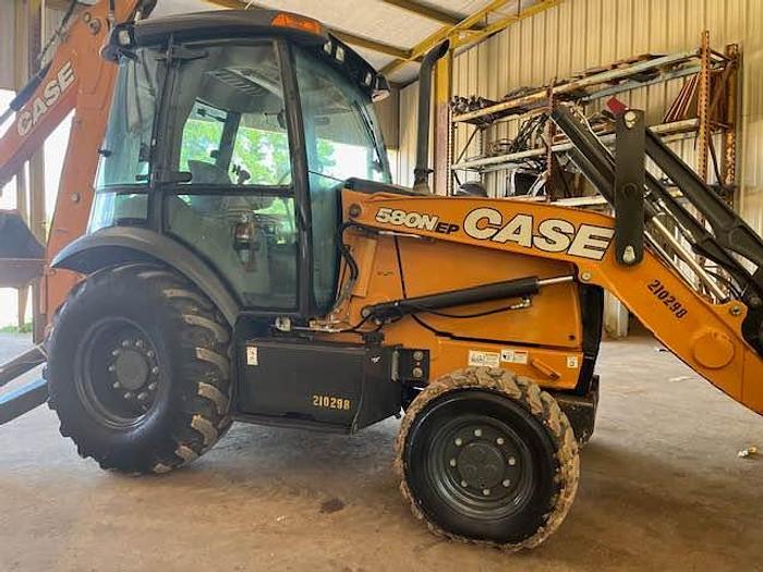 Used 2018 Case 580N EP