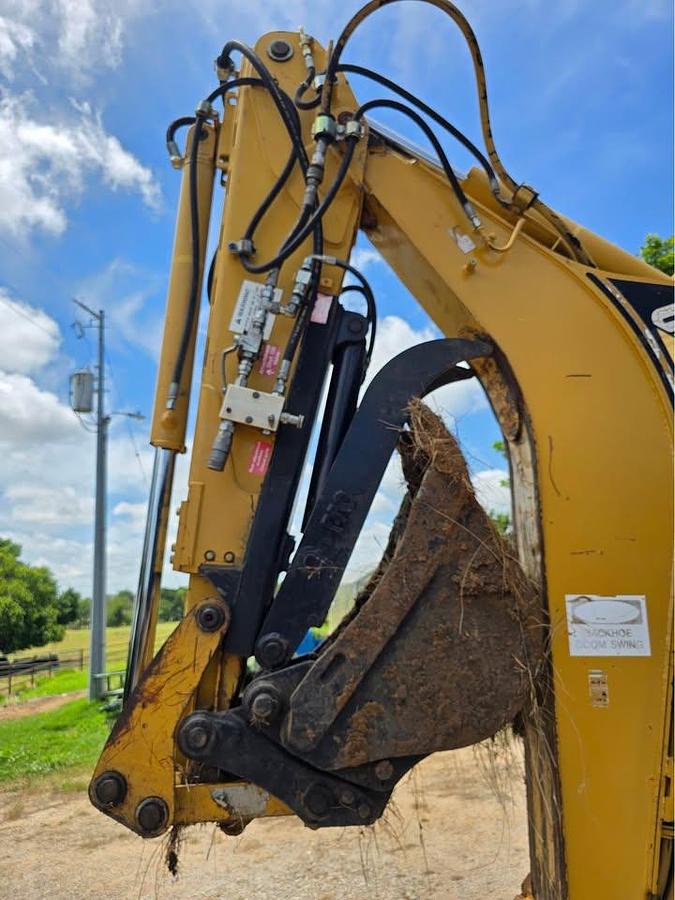 Used 2002 CAT 420D IT