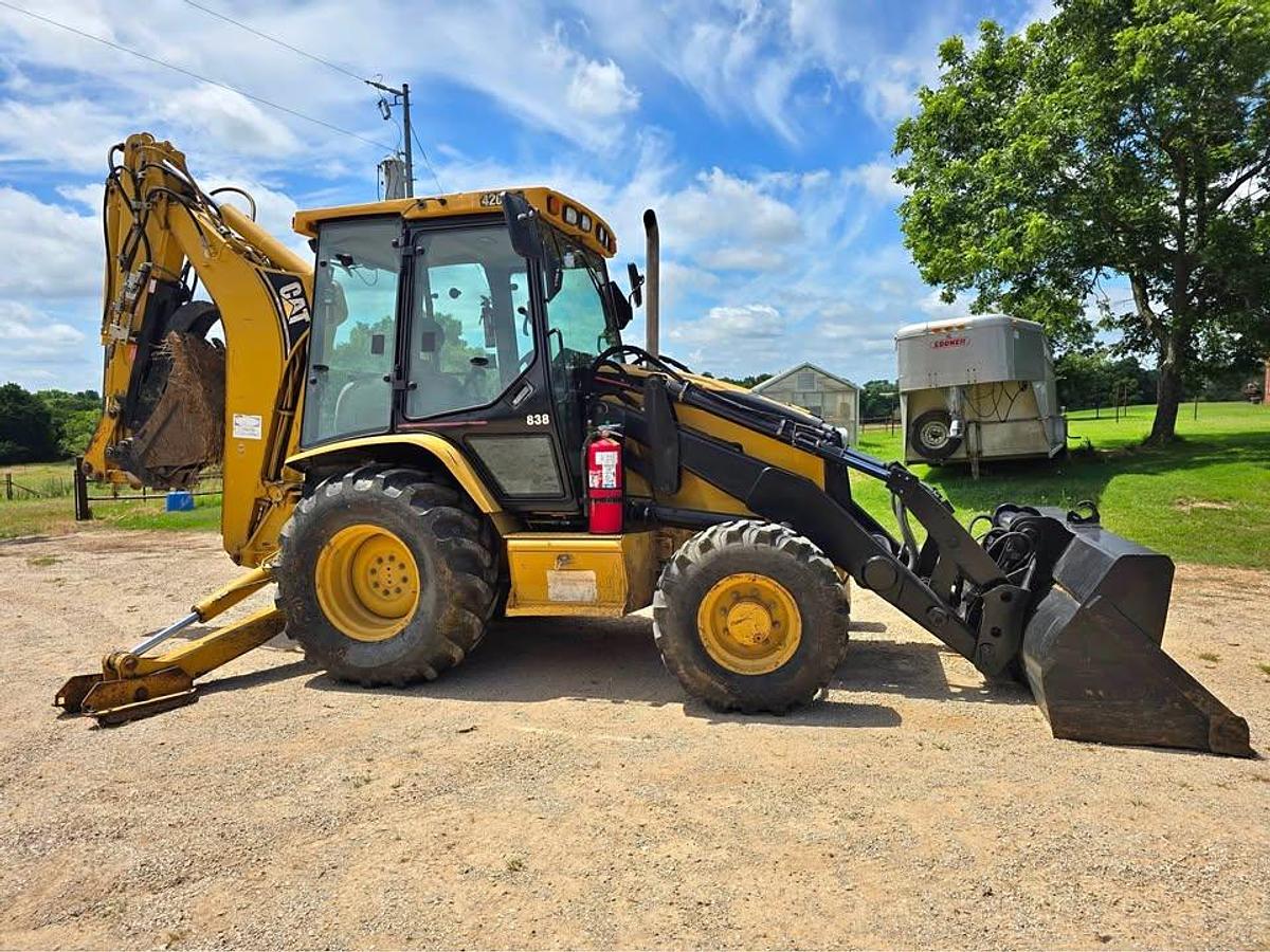Used 2002 CAT 420D IT