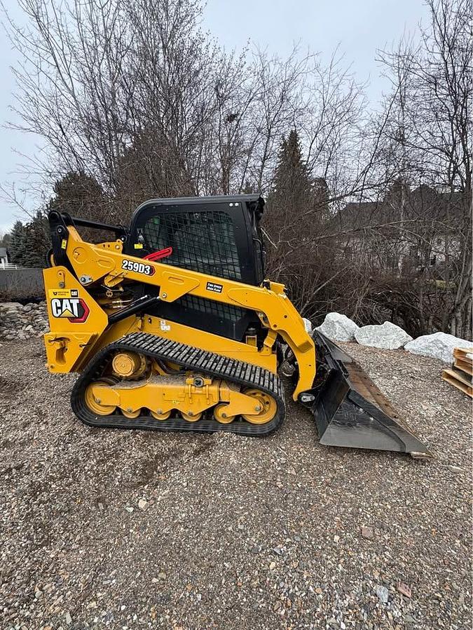 Used 2022 CAT 259D3 Compact Track Loader