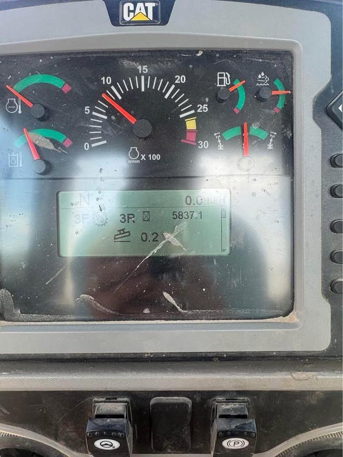 Used 2017 Caterpillar 140M3