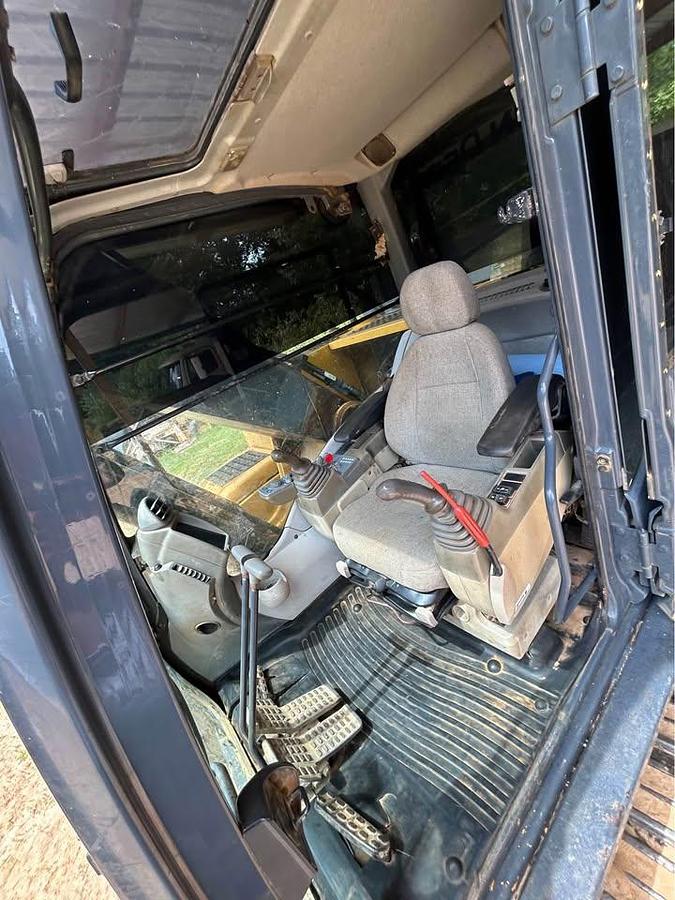 Used 2014 John Deere 210G LC