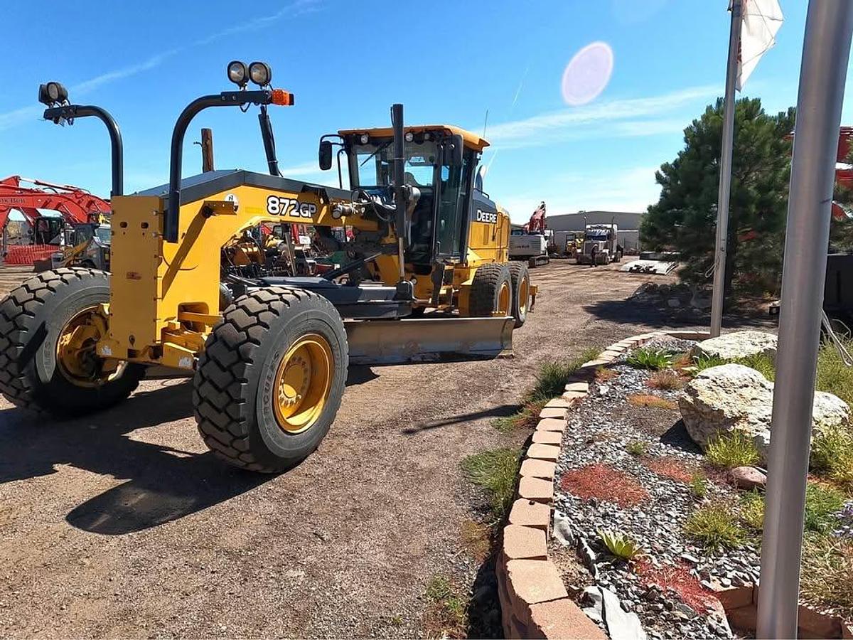 Used 2015 John Deere 872GP