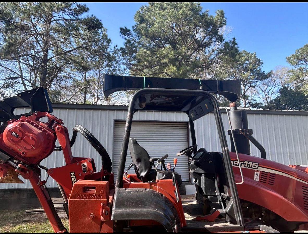 Used 2005 DITCH WITCH RT115H