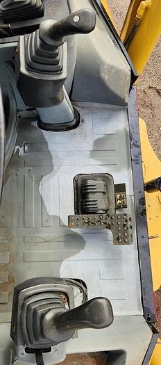 Used 2004 CATERPILLAR 420D 4x4 EXT-HOE