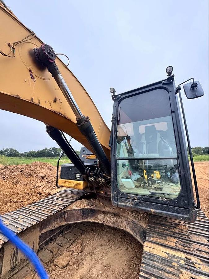 Used 2014 Caterpillar 320E